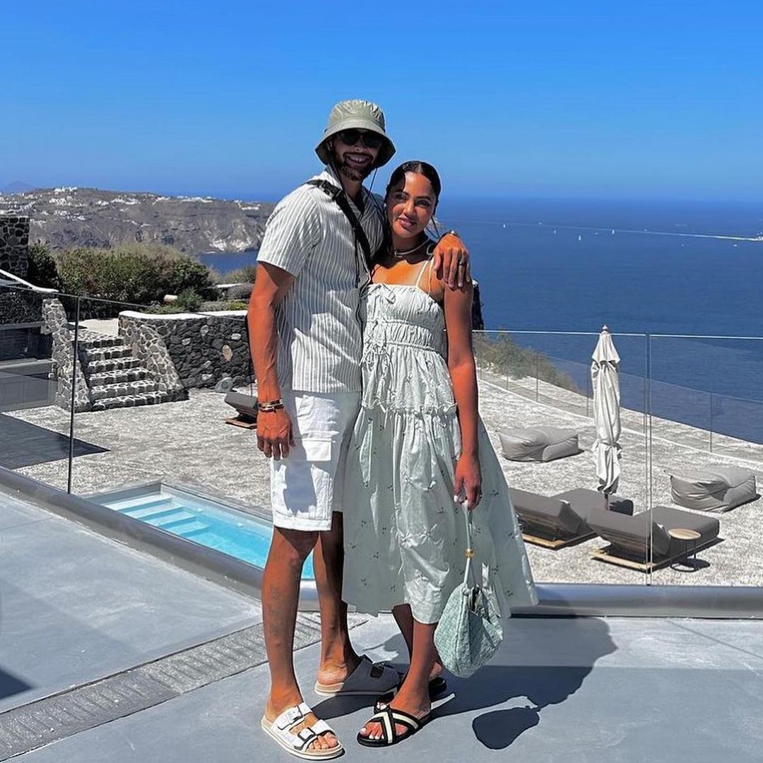 Steph Curry Shares Sweet Post For 12th Anniversary With Wife Ayesha ...